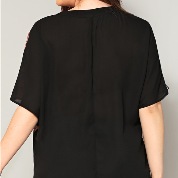 LAST ONE Plus size boho scarf print top - Picture 2 of 5